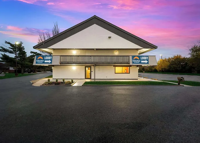 Hotel Suburban Peoria