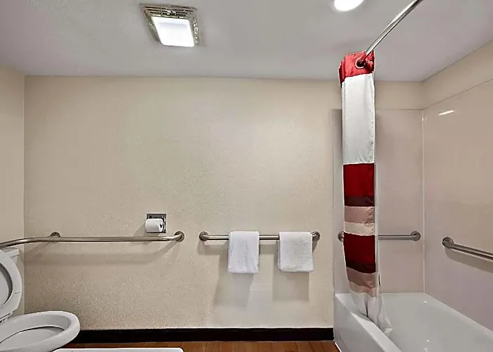 Hotel Suburban 2*